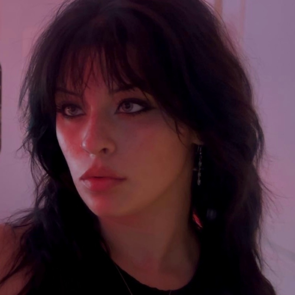 Meet your Posher, Emma